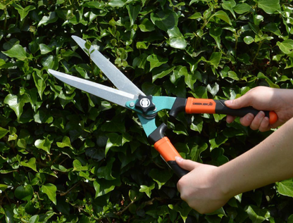 Brown's Garden Tools | Hedge Shears With Tension Adjuster - BROWNS PET RANGE